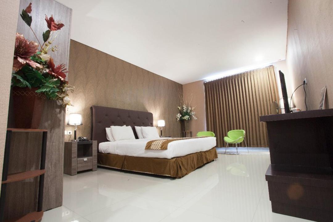 Neo Cempaka Hill Hotel Jember Luaran gambar